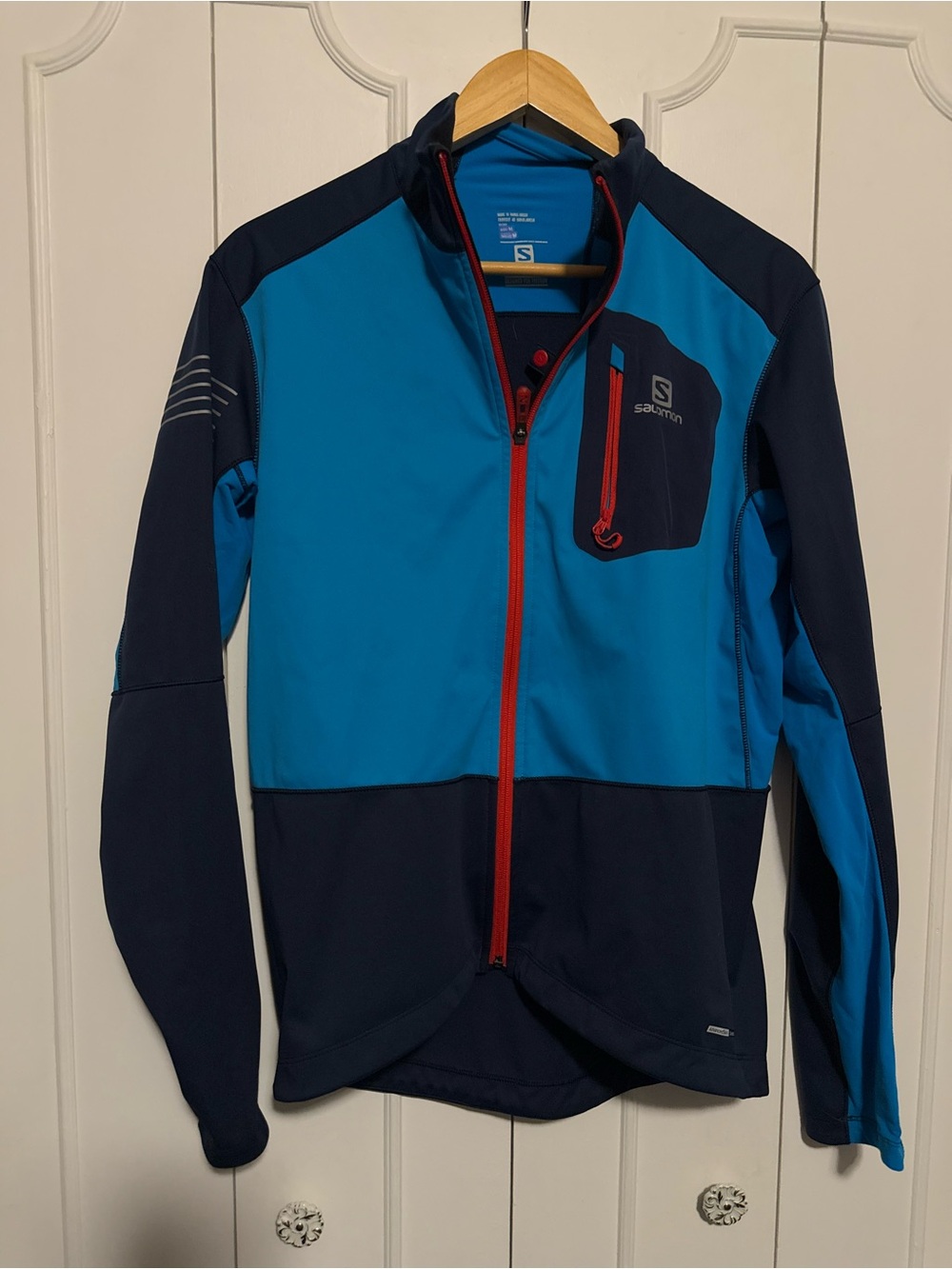 Salomon Men's Blue & Navy Performance Softshell Jacket with Red Zip